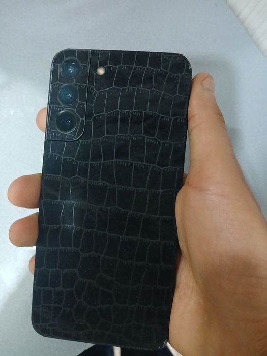 Samsung S22+ sotiladi