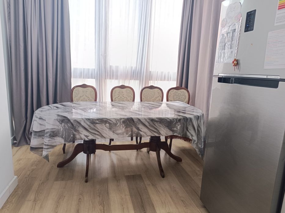 Стол и стулья 12шт