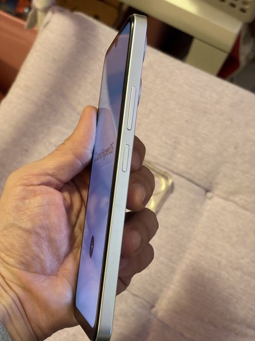 Здравейте, представям ви Redmi 13c 5g   4гб рам и 128гб памет