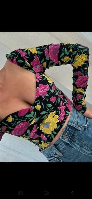 Bluza Zara cu imprimeu floral