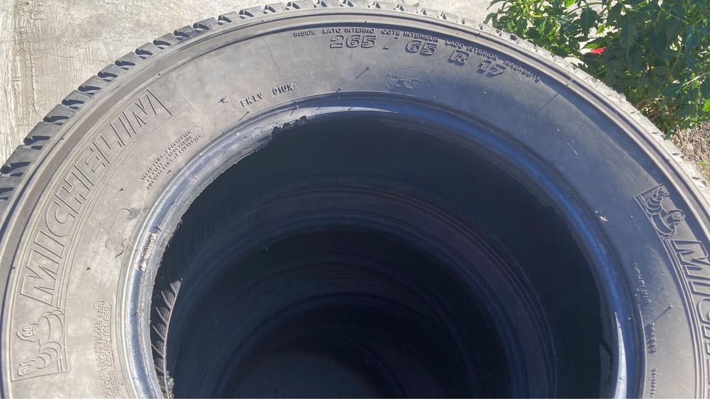 Продам шины 265/65 R17 БУ