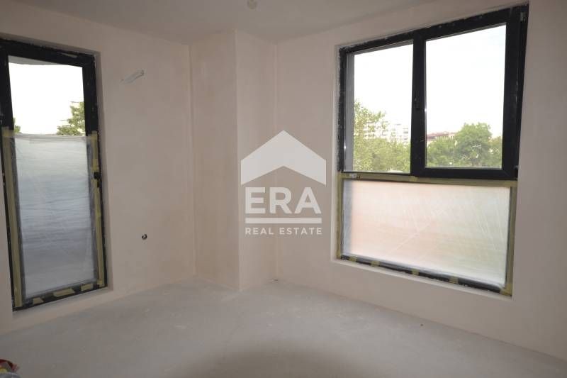 Продава се Многостаен апартамент в Хасково, Овчарски - 111 кв.м за 638 €/кв.м - Снимка #3