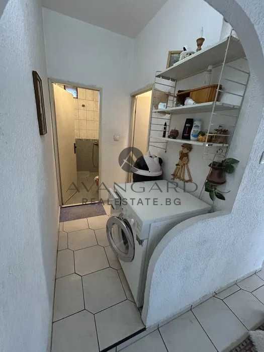 Продава се Тристаен апартамент в Пловдив, Тракия - 87 кв.м за 879 €/кв.м - Снимка #9