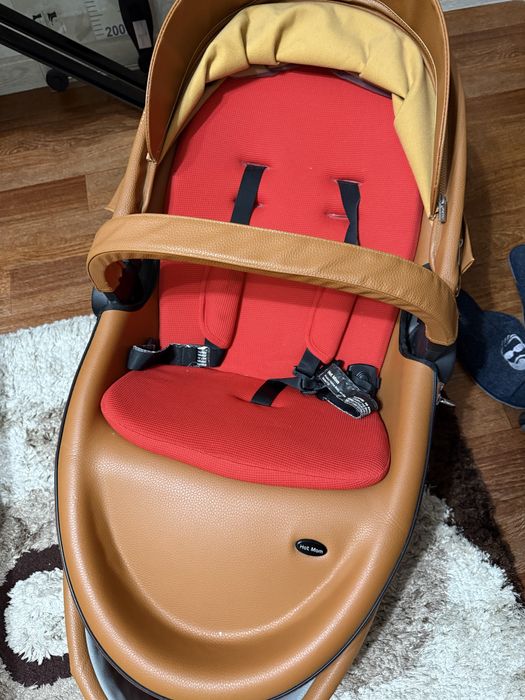 Коляска,Hot Mom