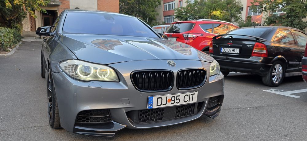 BMW Seria 5 F10 535d Xdrive/ M Pachet/ 4 Butoane