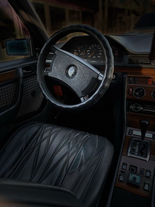 Mercedes Benz 220 автомат