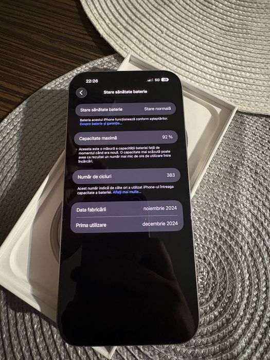 iPhone 16 Pro Max 256 GB  92% Sanatatea bateriei 380 cicluri