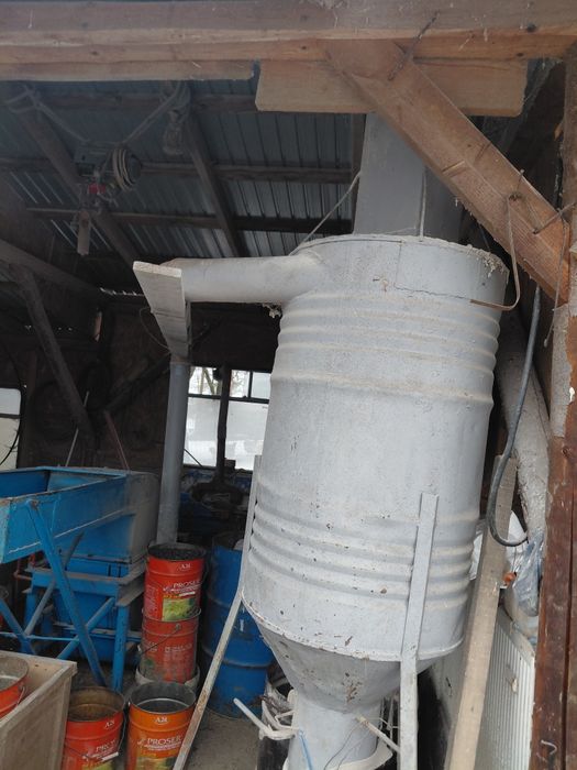 Vand moara cu motor de u650