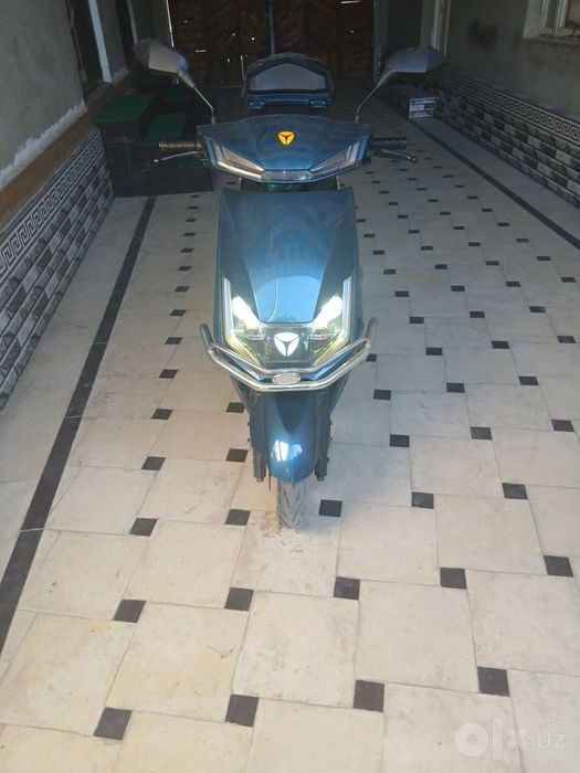 Yadeya T5 motoskuter