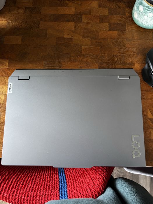 Laptop Gaming Lenovo LOQ 15 ARP9