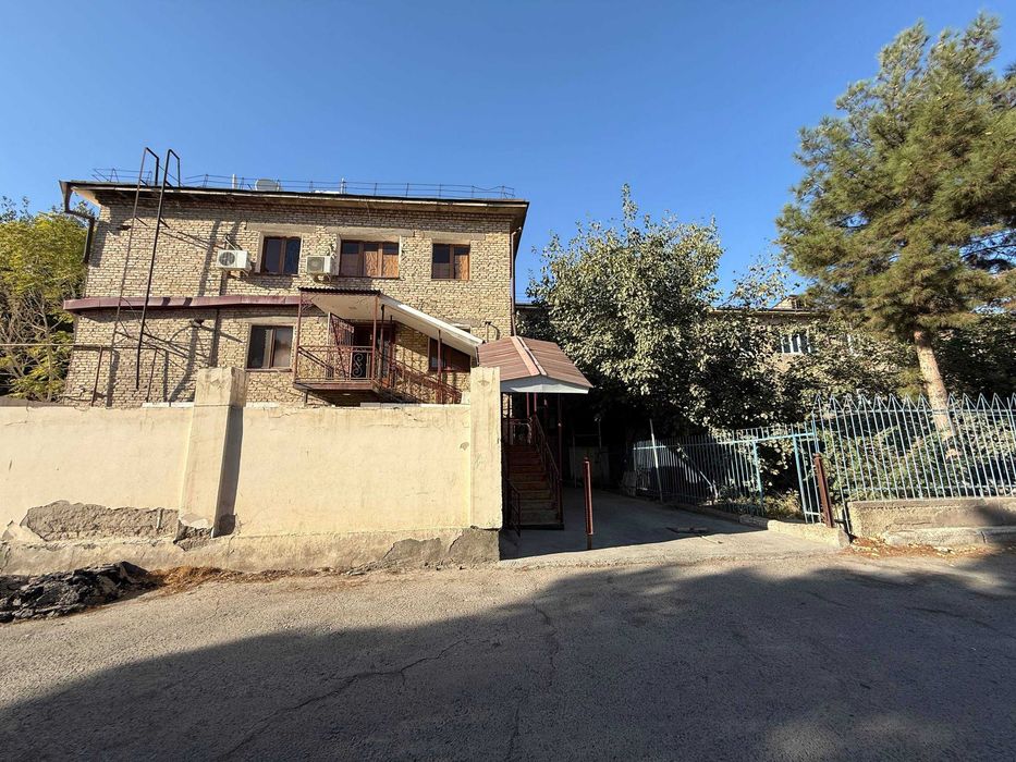 TAYYOR UMUMIY MAYDONI 190 m2 TURAR joy sotiladi  #a643