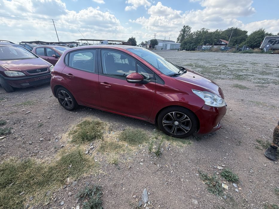 Пежо 208 1.4 VTi 16V 95 к.с. EP3C 2014г. на части