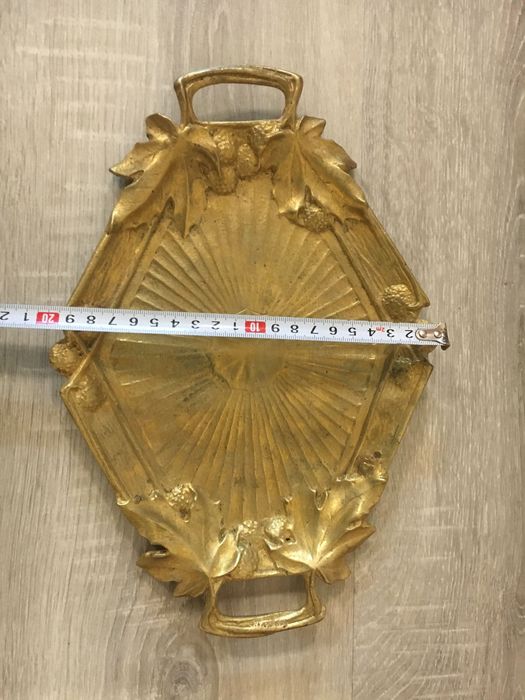 Бронзов поднос от 19 век