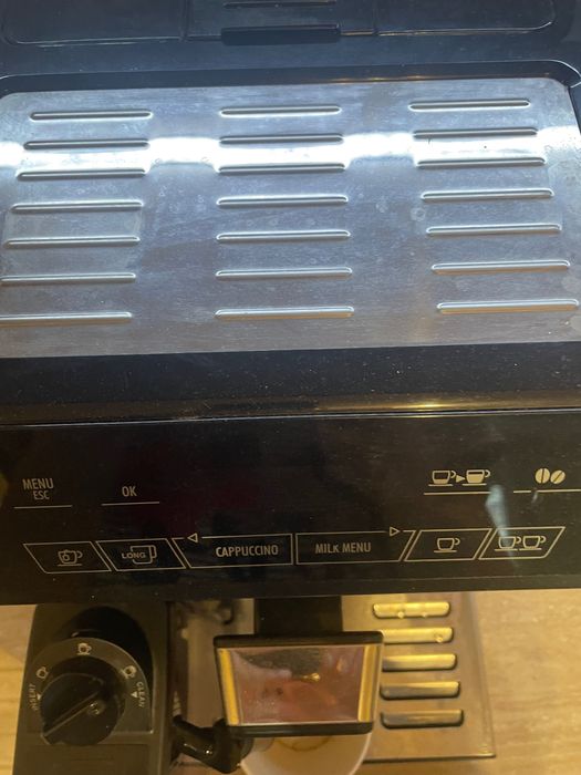 Продавам  Delonghi Eletta Cappuccino