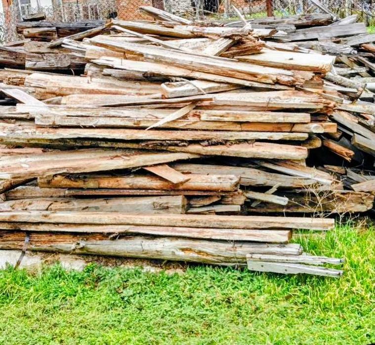 Дъски, греди - използвани, около 10 кубика
