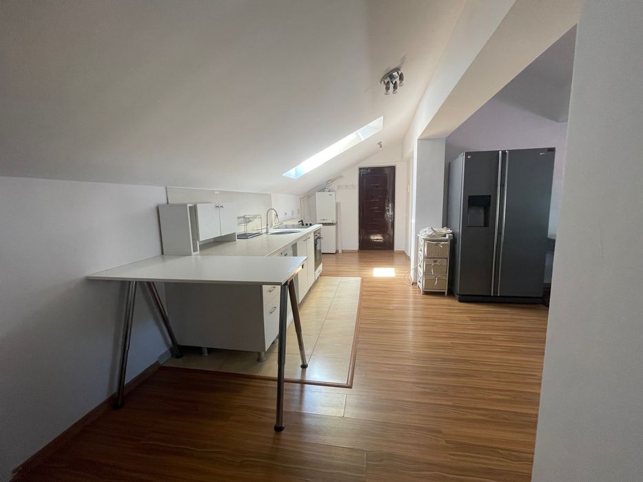 Închiriez apartament in Florești