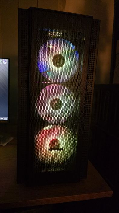 Unitate Calculator gaming i5 9500 16gb ram DDR4 , Nvme M.2 256gb, GTX 1070 8gb stocare hdd 500gb