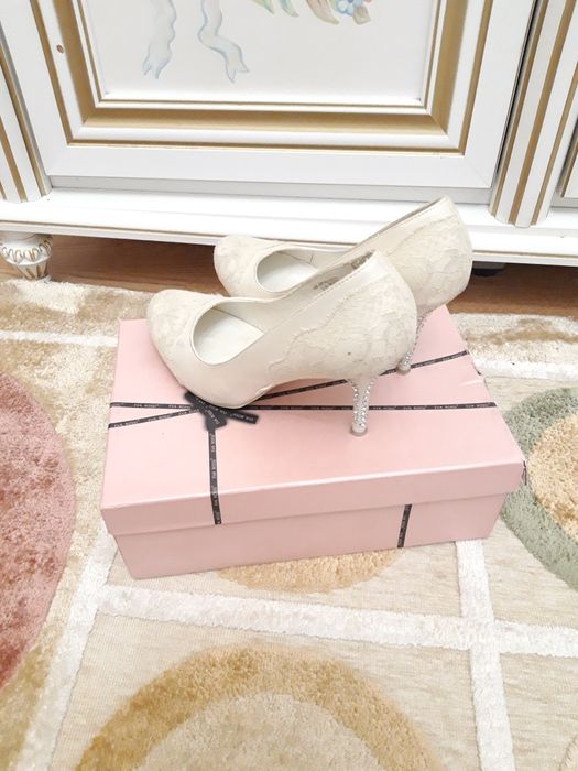 Женская обувь туфли