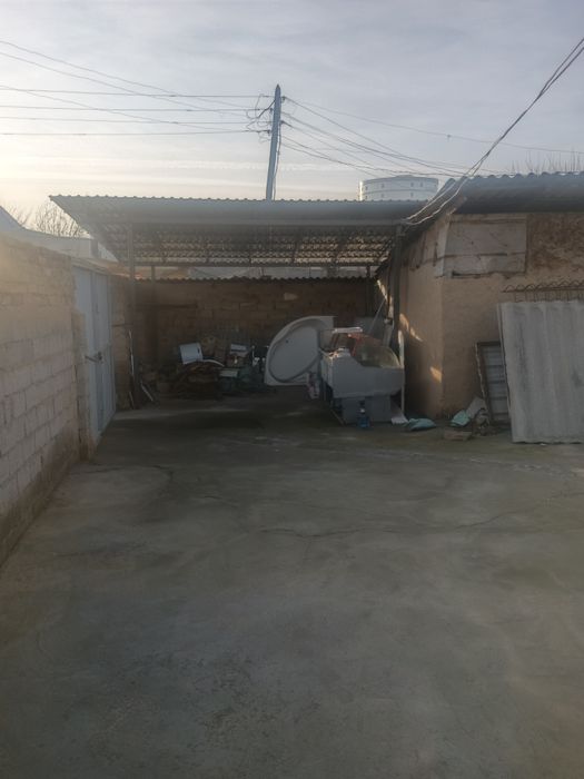 Продаётся участок с домом на чорсу