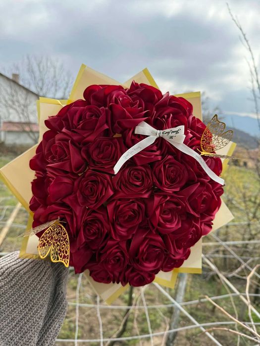 Букет от вечни рози