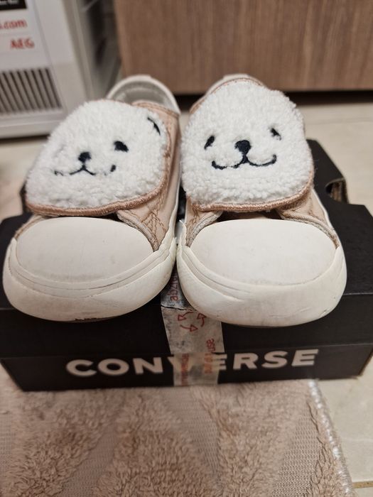 Кецове Converse с мече