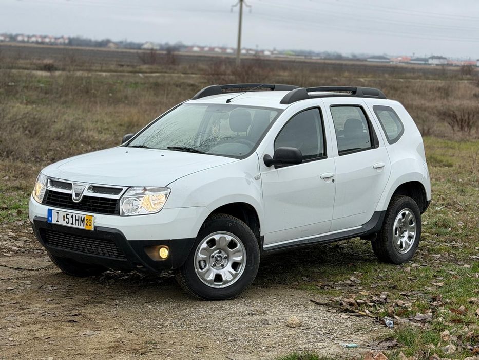Vând Dacia Duster 1.5 dci