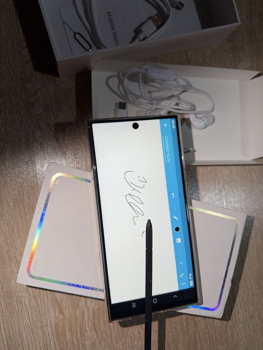 Telefon soyes xs 16 pro -pen