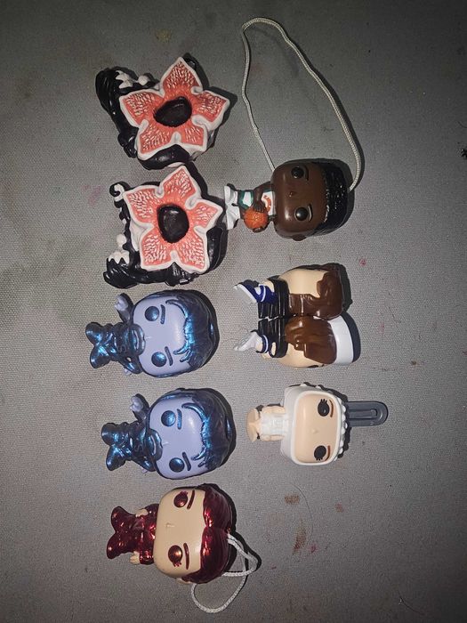 Продам фигурки osd киндер джои