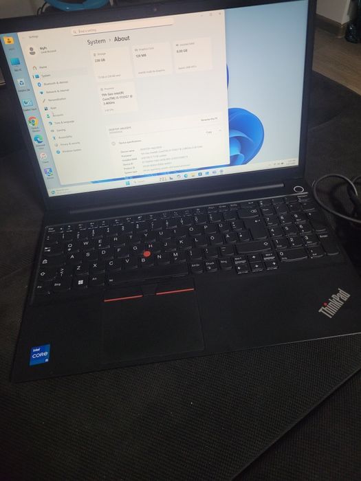 Lenovo thinkPad E15  procesor i5 gen 11