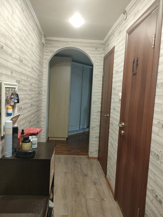 Продаю двухкомнатную квартиру на Васильке