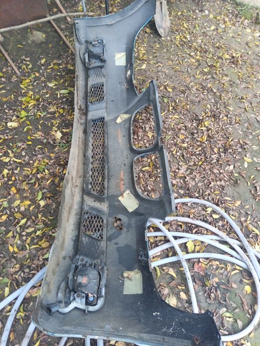 Vând bară față BMW e92,e93 in bună stare.