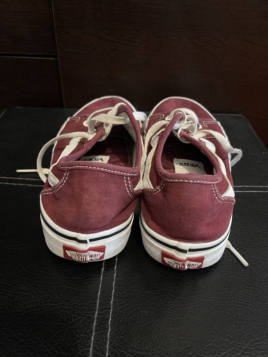 Tenisi Vans Ward Low Burgundy, Mărime 39 – Stare Foarte Bună