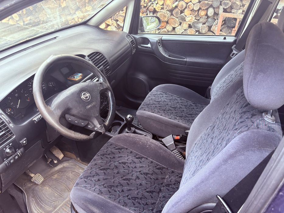 Кола OPEL ZAFIRA -  Бензин -ГАЗ