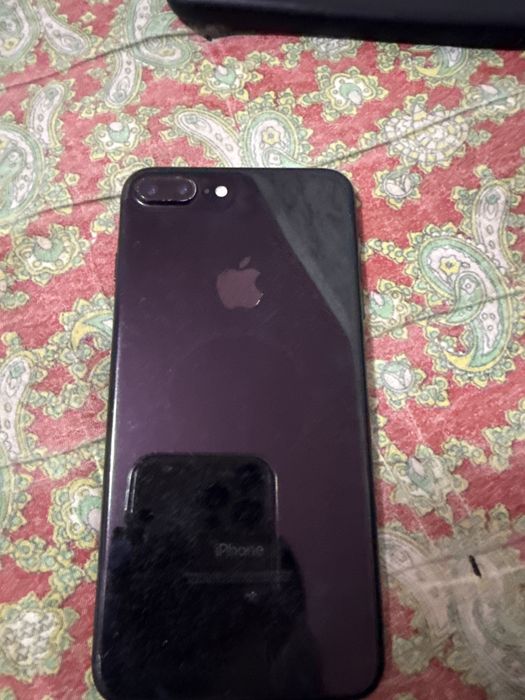 Продом IPhone 7 Plus 128 черний