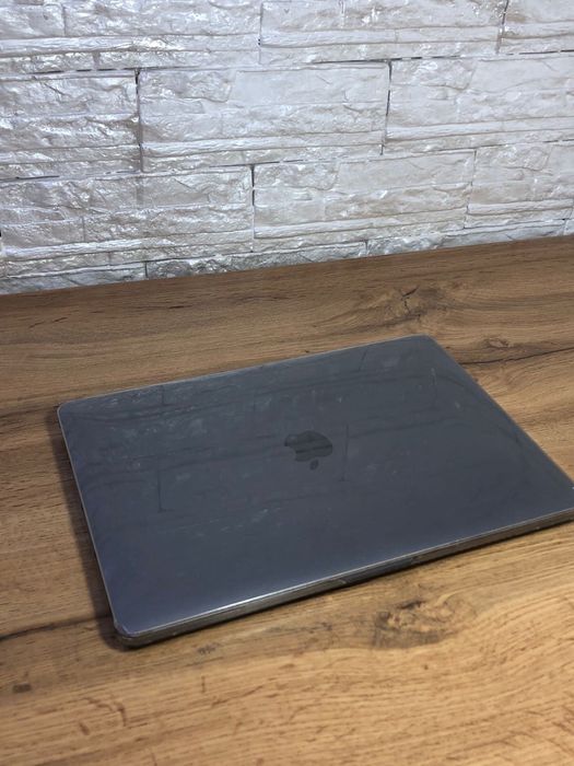 MacBook Pro 16.2