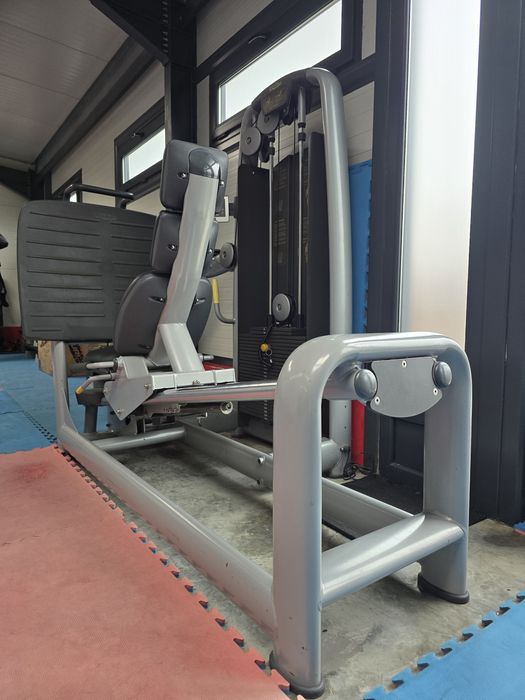 Presa Picioare Technogym, Crosstrainer bicicleta eliptica Life Fitness