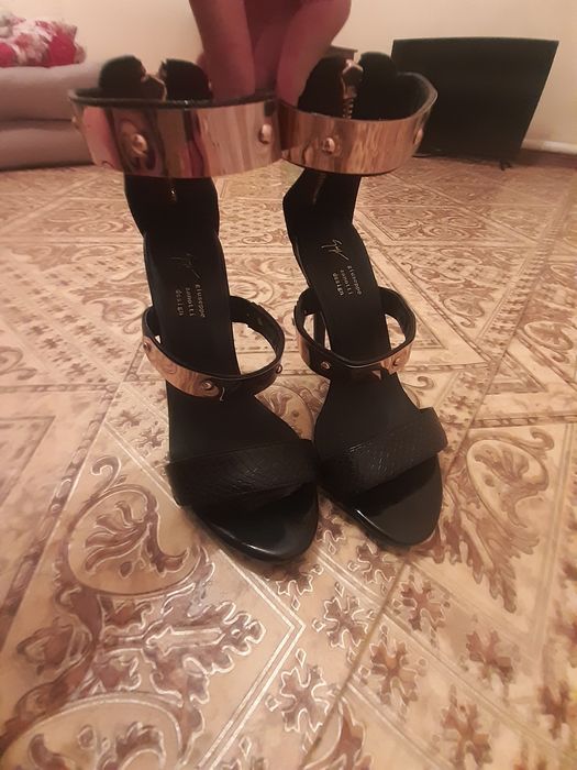 Босоножки zanotti