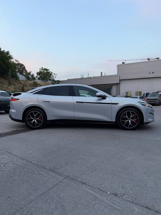 BYD Han L. AWD 3-pozitsia. Zeekir 001. Malibu xl. Kushandasi.