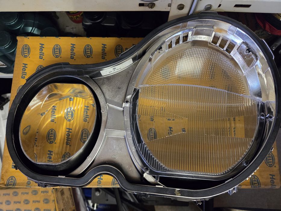 ОРИГИНАЛНИ стъкла за фарове  mercedes C class w202  w210 w140 190