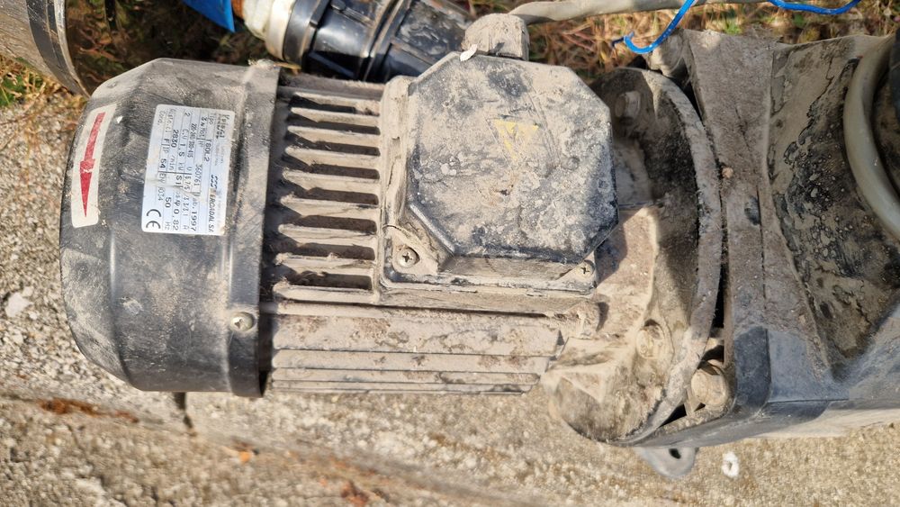 Рециркулационна помпа за басейн