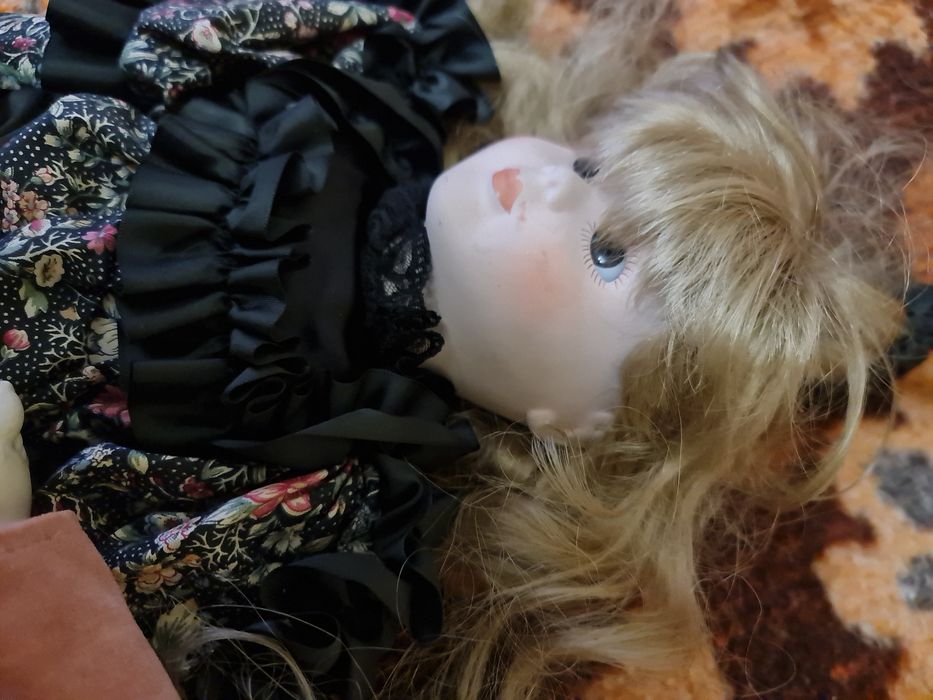 2 броя кукли порцелан