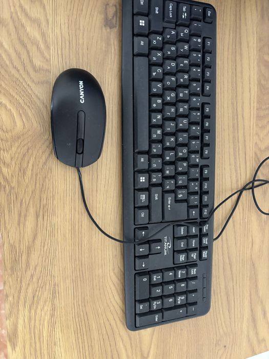 Компютър за офиса/ дома / компютърна конфигурация