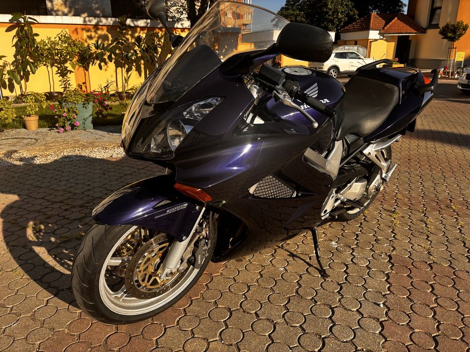 Honda VFR 800 V-TEC