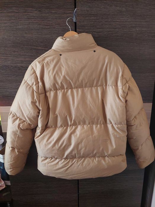 Дамско бежово яке с гъши пух