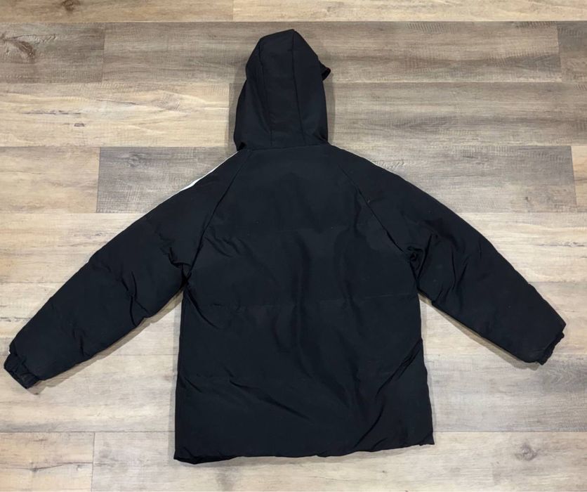 черная куртка adidas