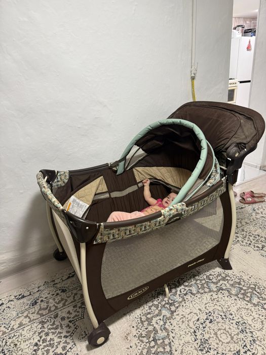 Складной манеж с пеленальным