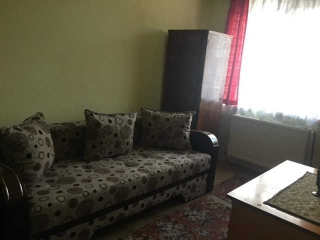 Apartament pentru inchiriat 2 camere zona centrala- Piata Taranveni