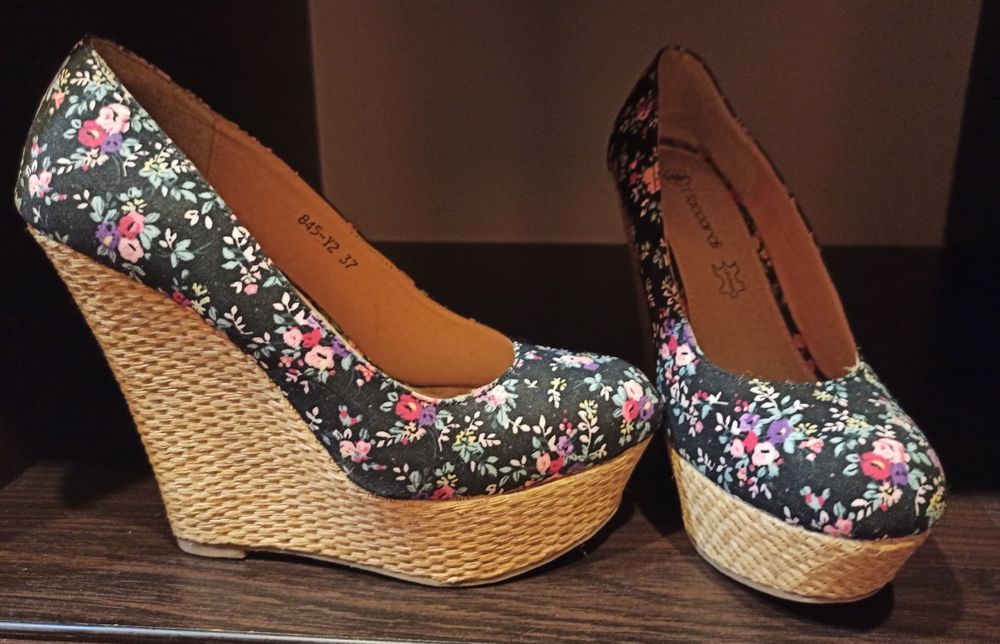 Продам туфли T.Taccardi