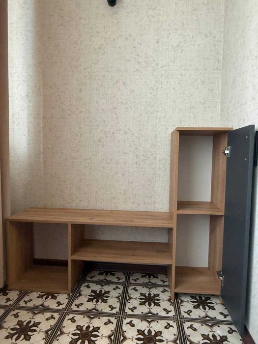 Продается Б/У шкафчик