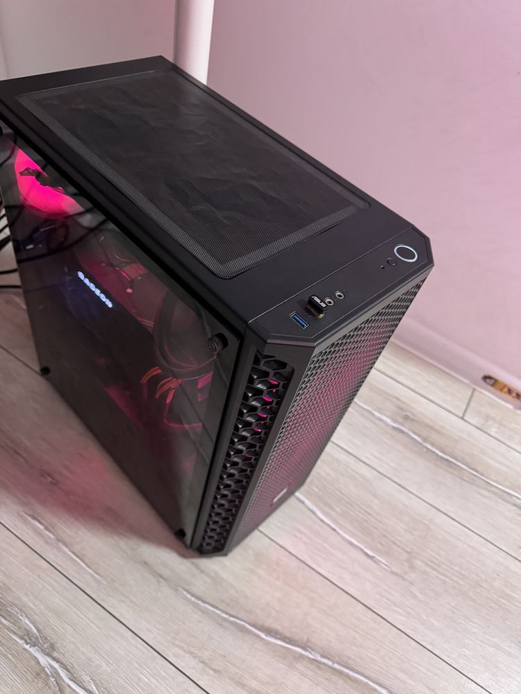 PC GAMING RX 5700 XT 16GB RAM 3600 R5 3600 3TB SSD 650W ARGB